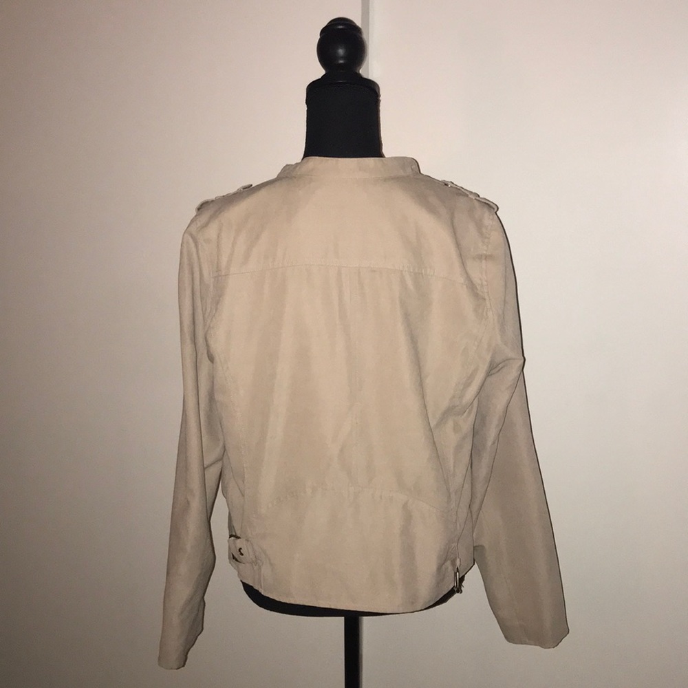 Beige jacket. - Picture 2 of 2